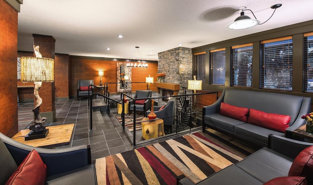 Whistler Village Inn & Suites Exteriör bild