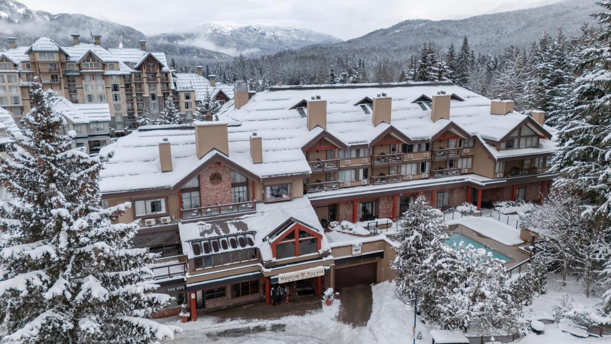 Whistler Village Inn & Suites Exteriör bild
